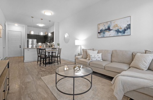 Cedar Crest Apartment | Entire Unit Downtown Dallas, Texas - City Views near Convention center