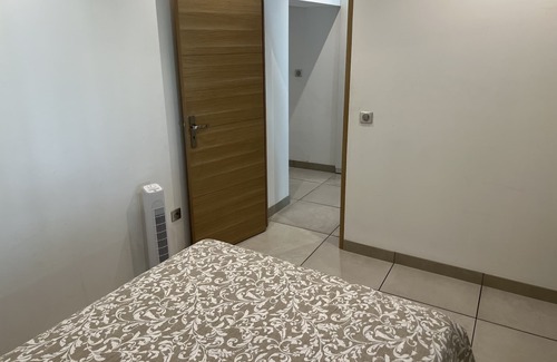 Rognac Apartment | Entre Aix et Marseille