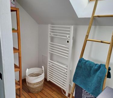Le Molay-Littry House | Entre terre et mer