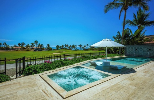 Centro House | Enviable location: Palmilla golf course, ocean view, beach, restaurants and more