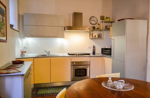Pitigliano Apartment | Environment for relaxation, ideal for nature-loving couples.