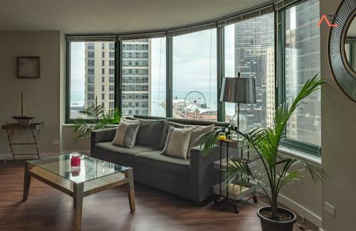 Streeterville Apartment | ENVITAE 3BR Downtown Luxurious Suite Views & Pool