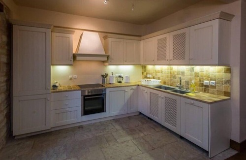 Karpenisi Hotel | Epoches Luxury Suites