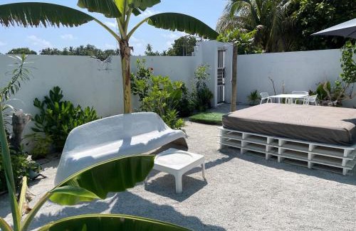 Muli Hotel | EQ SURF RETREAT