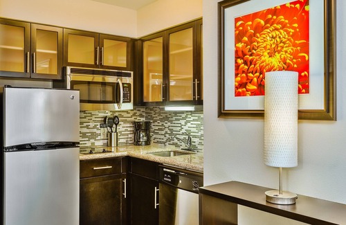 Bismarck Condo | Equipped King Suite Near Downtown | Free Daily Breakfast + Indoor Pool
