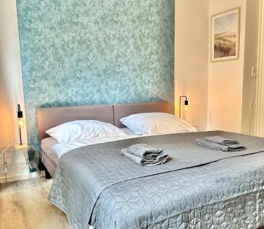 Burgeresch Apartment | Erholsame City-Erdgeschosswohnung mit Veranda, Grill und Parkplatz D46EG