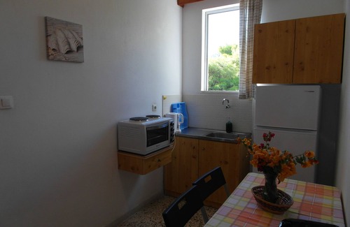 Agia Marina Hotel | Eri Studios