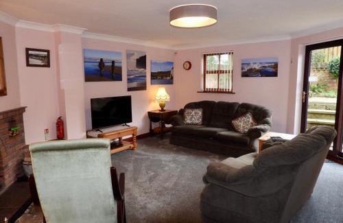 Muston House | Eric House