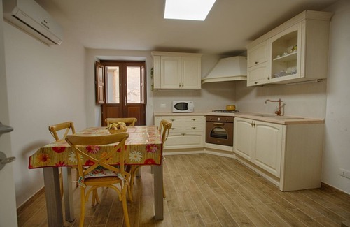 Erice Apartment | Erice's Lovely Apartment with Balcony and Terrace