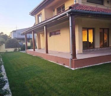 Ghiroda House | Erik's House Apartaments