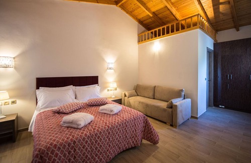 Erikousa Island House | Erikousa Palace Suite 16