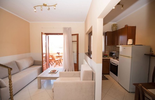Erikousa Island Apartment | Erikousa villa 5 Ereikousa