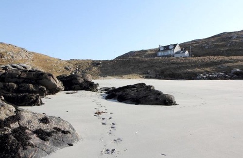 Eriskay Apartment | Eriskay Views Cottage