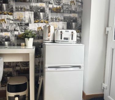 North End Apartment | Erith cosy retreat