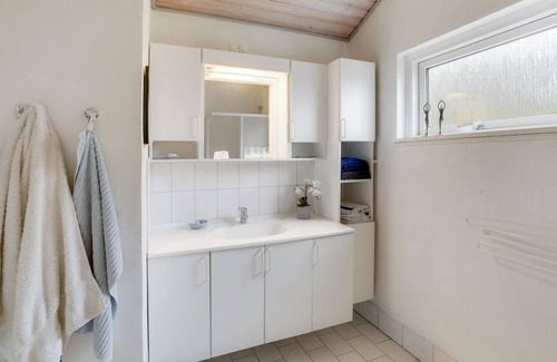 Fur House | "Ermelina" - 500m to the inlet by Interhome