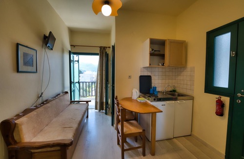 Kalyves House | erodios apartments