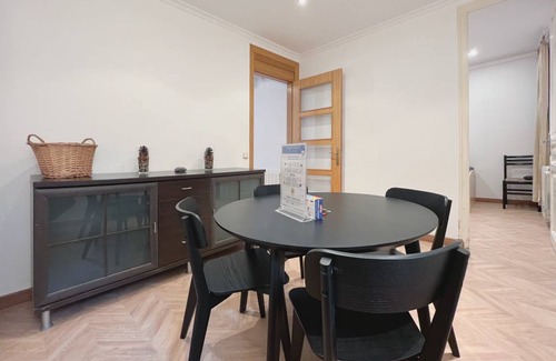 La Nova Esquerra de l'Eixample Apartment | 69 m² Apartment ∙ 2 bedrooms ∙ 4 guests