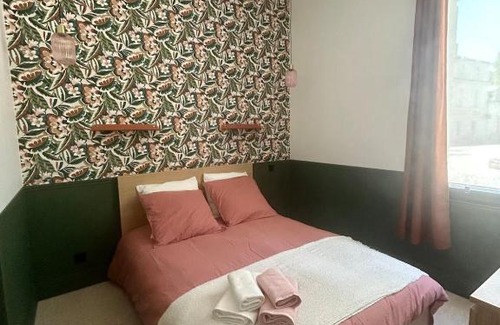 Longue-Jumelles Apartment | Escapade Élégante