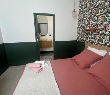 Longue-Jumelles Apartment | Escapade Élégante
