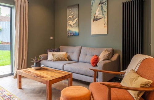 Moorthorpe House | Escape 2 Unwind, Collier's Retreat - Sleeps 6