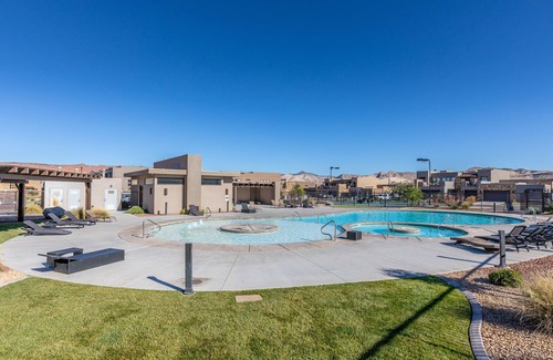 St. George Villa | Escape On The 18th Hole at The Ledges *Resort Amenities Included!*