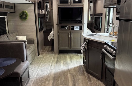 Confluence RV Rental | Escape the everyday stress and find comfort nestled in the laurel highlands!