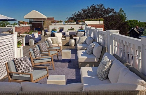 Historic Hill Apartment | Escape The Hustle and Bustle! Near Newport Mansions! with Indoor Pool!