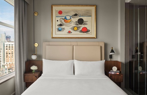 SoHo Hotel | Escape The Hustle and Bustle! Pet-friendly, Pool, Minutes to Strawberry Fields