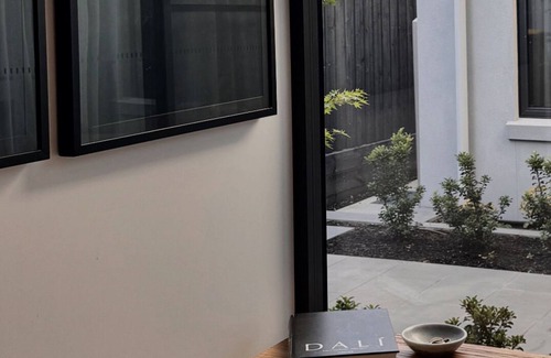 Parkdale House | Escape to a Stylish Coastal Retreat in Parkdale