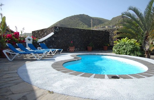 Villa de Mazo Apartment | Escape to Anastasio Cottage, Rustic Charm in Villa de Mazo