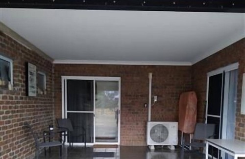 Macgillivray House | Escape to Hilltop Lodge - Kangaroo Island