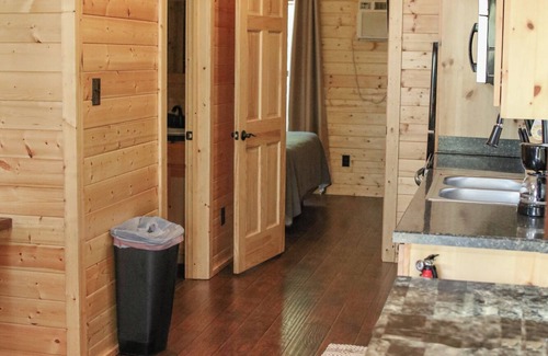 Pipe Creek Cabin | - Escape to MewMaw’s Cabin at Al’s Hideaway—Your Perfect Hill Country Retreat!