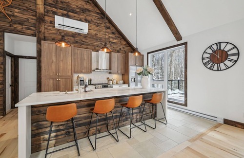 La Conception Ski Chalet | Escape to Mont-Tremblant: A Luxurious Retreat Awaits You
