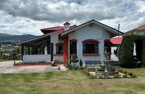 Yaruqui House | Escape to Nature: Exclusive Country House Near Quito Airport