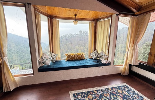 Kaul House | Escape to nature’s peace with hillside valley views & birdsongs!