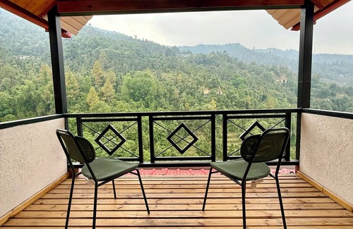 Kaul House | Escape to nature’s peace with hillside valley views & birdsongs!