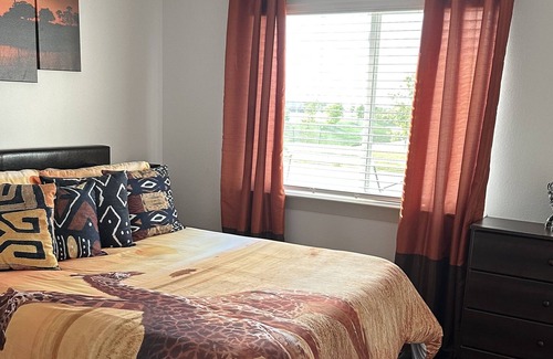 Southeast Houston House | Escape to Paradise Oasis near The Medical Center