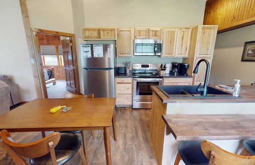 Gaines Resort | Escape to Pine Creek and PA Grand Canyon stay at Aspen Cabin