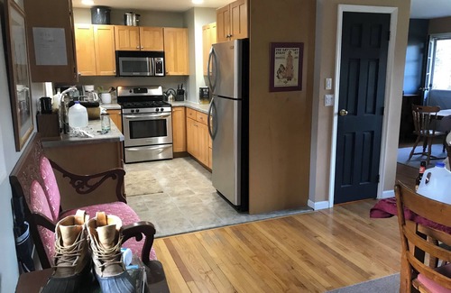 Saugerties Cottage | Escape to the Country! Lovely, Serene Cottage on 12 Acres.