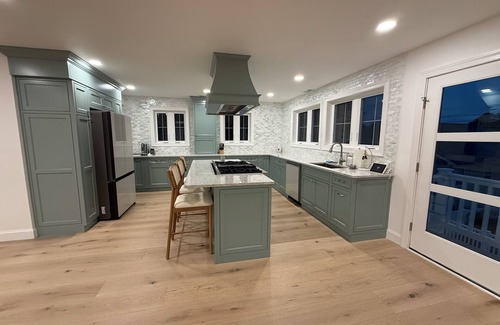 Del Haven House | Escape to The Mint Chip House, a brand-new luxury retreat in Del Haven, NJ