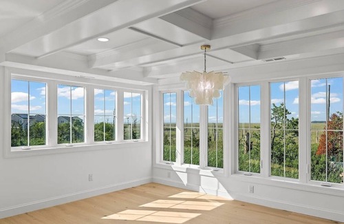 Del Haven House | Escape to The Mint Chip House, a brand-new luxury retreat in Del Haven, NJ