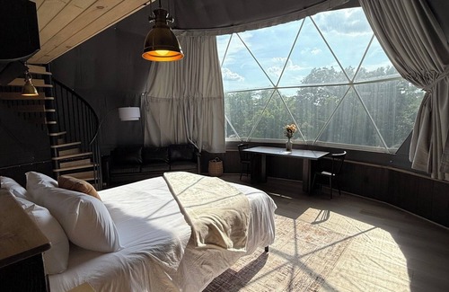 Williamstown Cabin | Escape to this glamorous camping Dome! 8 min from Ark!