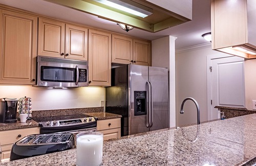 Lake Oconee Condo | Escape to this Reynolds Lake Oconee two bedroom condo nestled in nature.