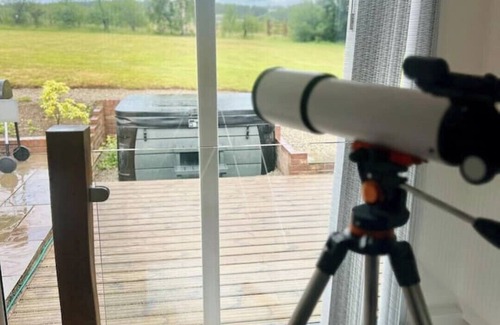 Charing House | Escape to Tranquil Rustic Place