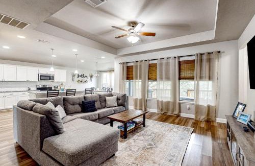 Highland Lake Estates House | Escape to Tranquility