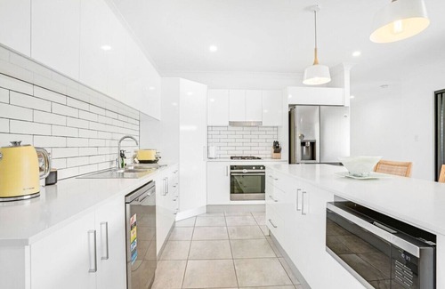 Smithfield House | Escape to Villa Catana: Spacious Home with Pool, Lush Gardens, and Close to Nature!