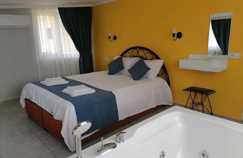 Kalkan Apartment | Esinti Apart Kalkan’da deniz ve doğa manzaralı