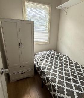 Hyde Square House | Esjacpe Guest House