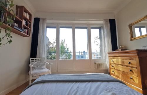 Quartier Chorier-Berriat Bed & Breakfast | espace privé avec balcon vue montagnes