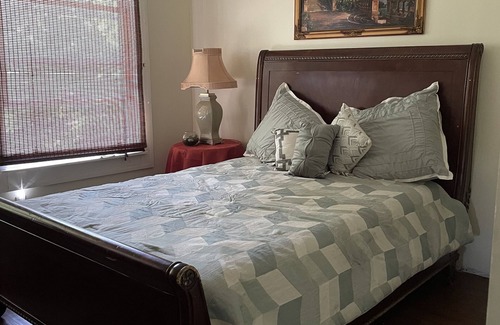 Scranton Bed & Breakfast | Espectacular view to the city of Scranton from your bedroom window